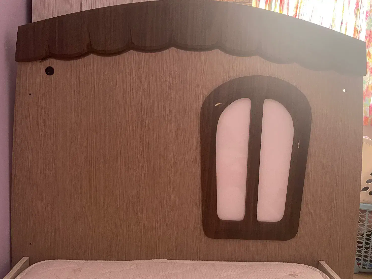 تخت نوجوان با خوشحواب|تخت و سرویس خواب|شیراز, شهرک گلدشت حافظ|دیوار