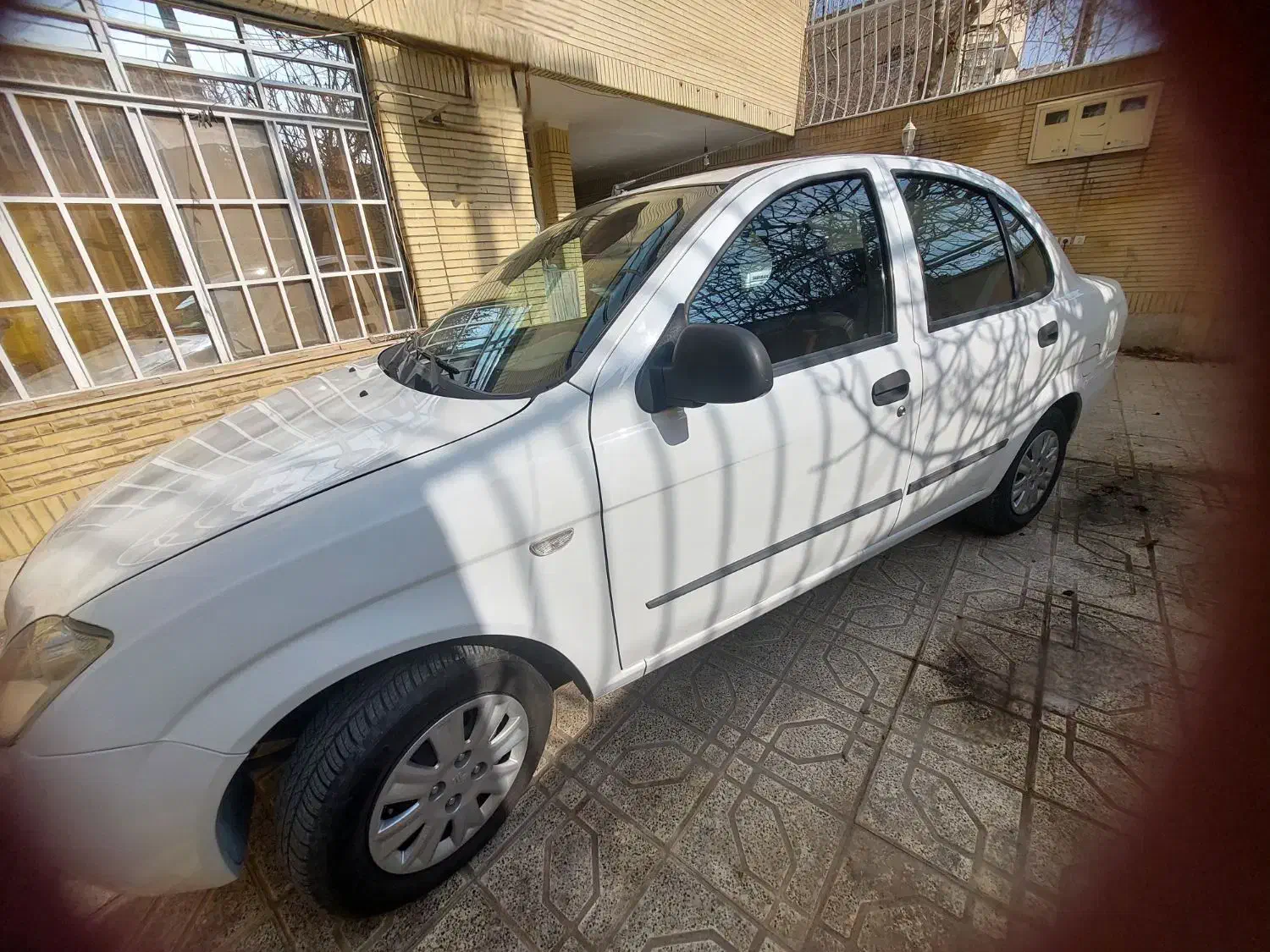 تیبا صندوق دار مدل ۹۹|خودرو سواری و وانت|شاهین‌شهر, چمران|دیوار