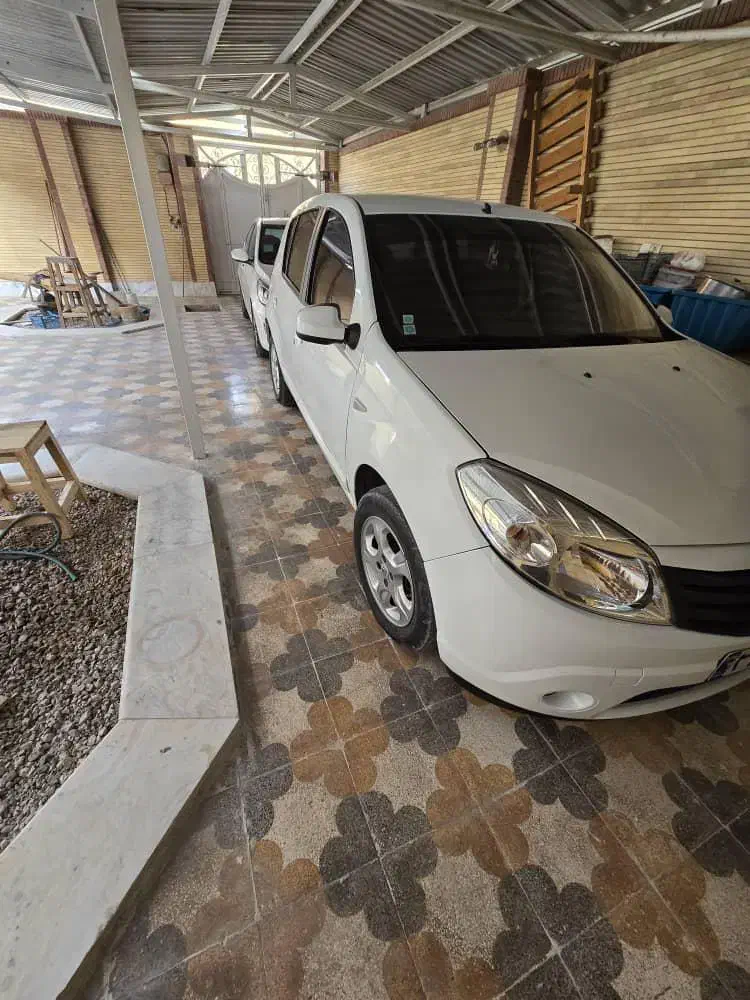 رنو ساندرو اتوماتیک|خودرو سواری و وانت|سیرجان, |دیوار