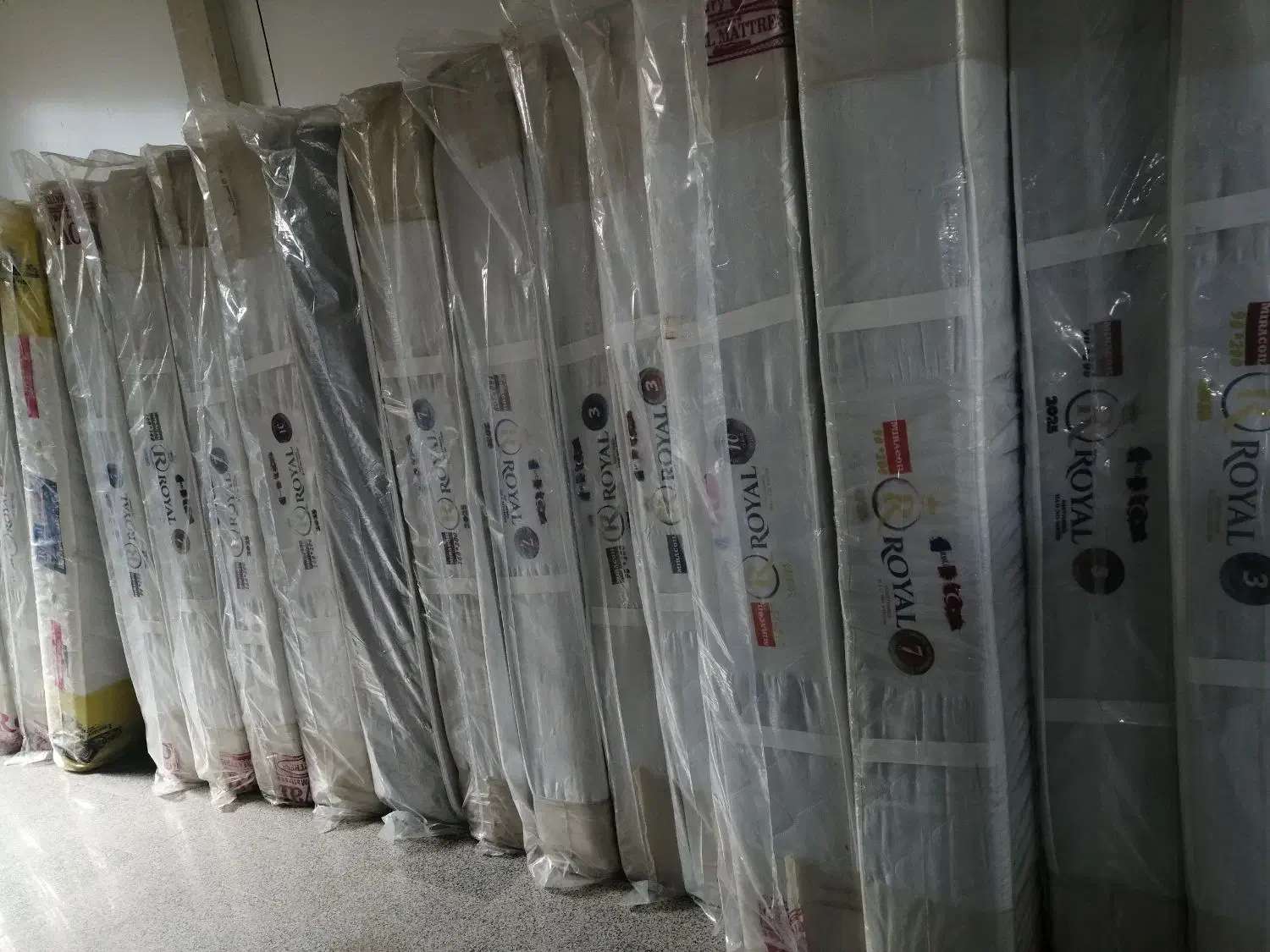 انواع تخت و خوشخواب|تخت و سرویس خواب|سبزوار, مدرس|دیوار