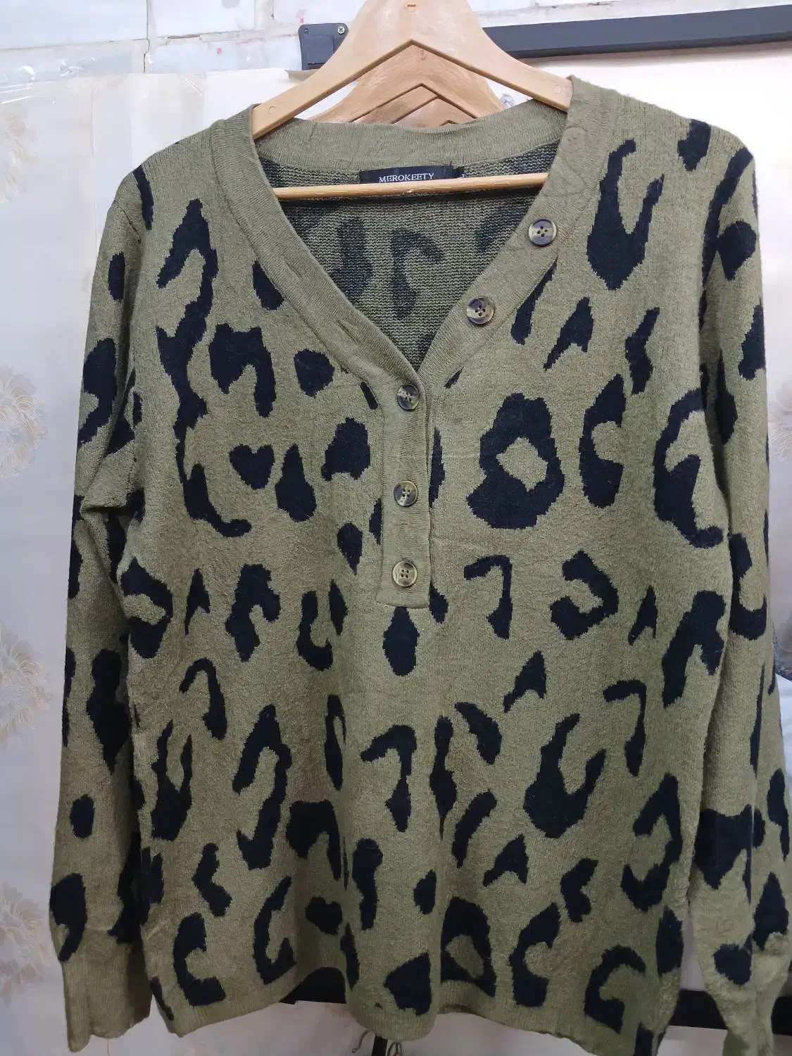 پلیور بافت|لباس|ری, دیلمان|دیوار