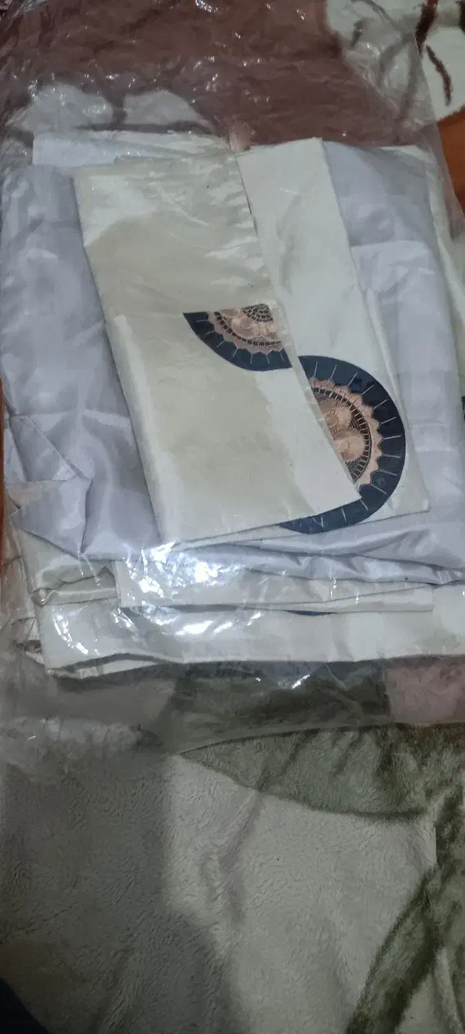 روتختی ساتن ابریشم آکبند دونفره ۶تکه|سرویس روتختی|تهران, یاخجی آباد|دیوار