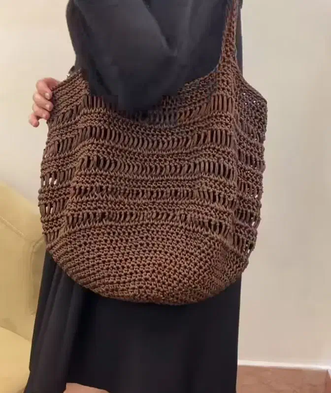 کیف.|کیف، کفش، کمربند|کازرون, |دیوار