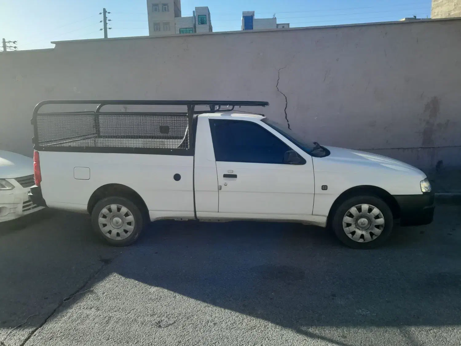 فروشی|خودرو سواری و وانت|باقرشهر, |دیوار