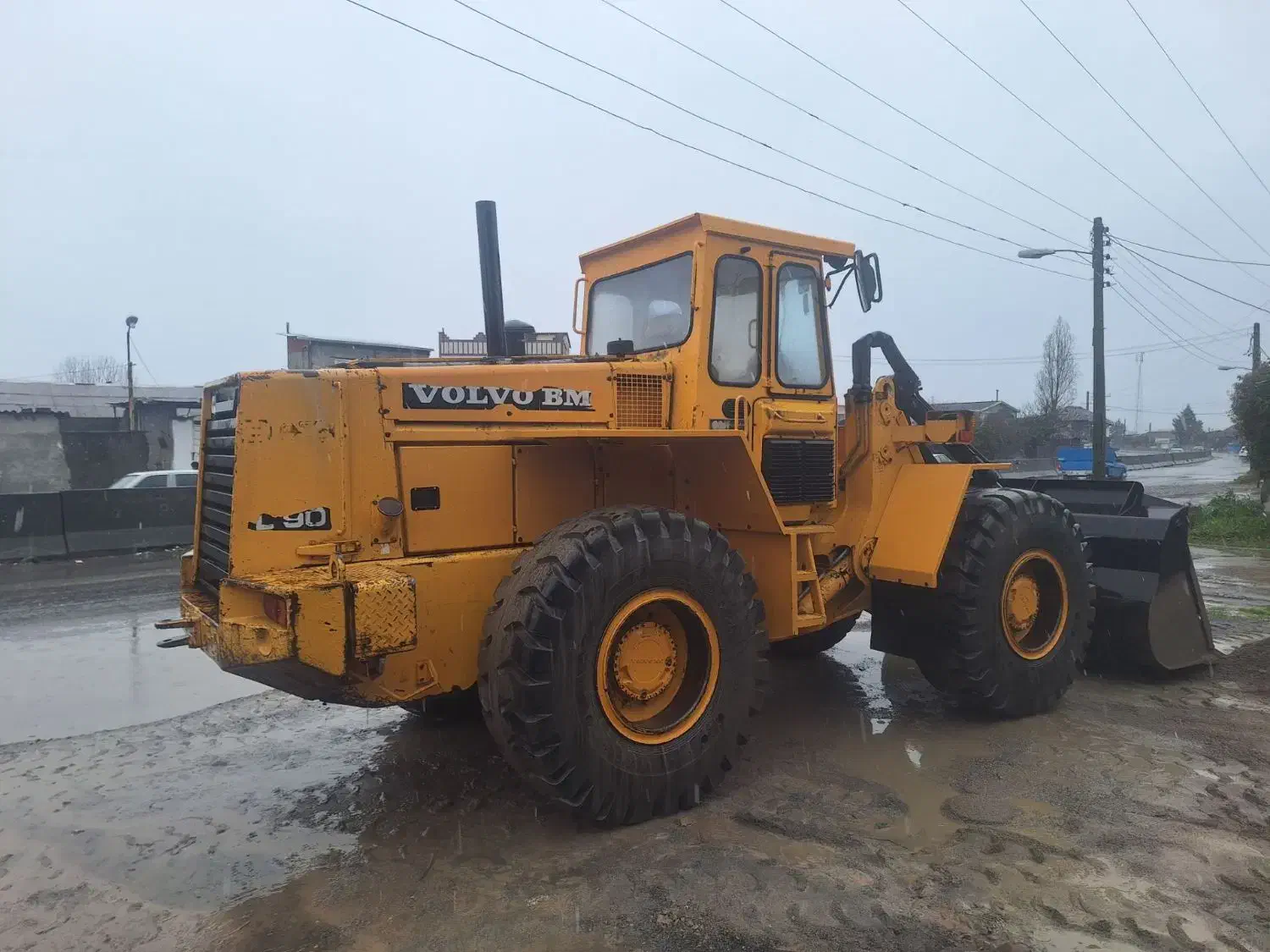 لودر ولوو L90 در حد پلمپ چهارجک|خودرو سنگین|تهران, آسمان|دیوار