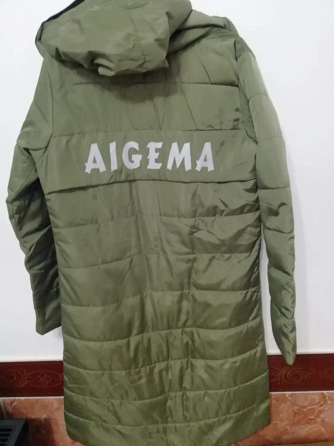 کاپشن|لباس|مهاباد (آذربایجان غربی), |دیوار