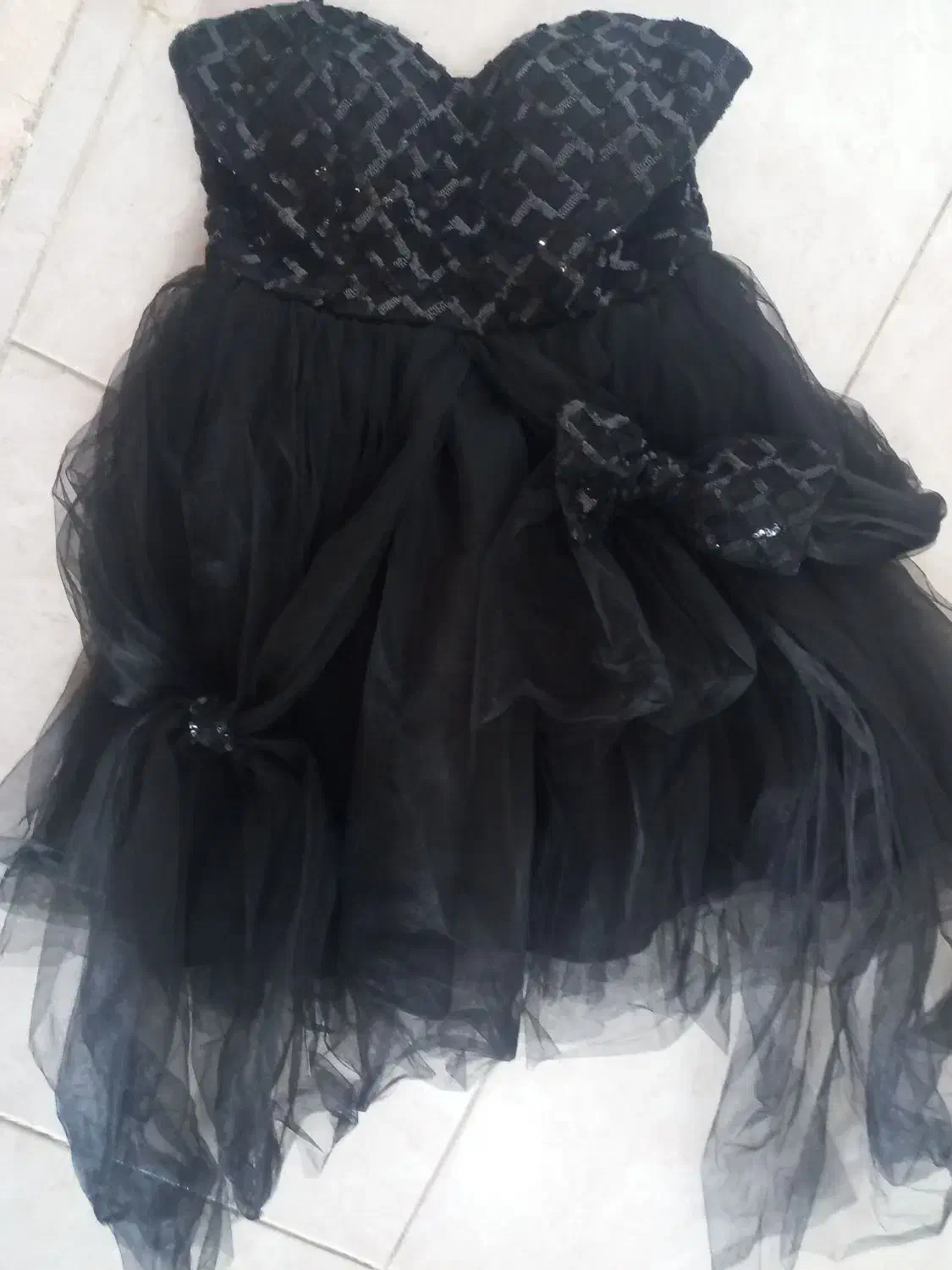 کاپشن و لباس مجلسی|لباس|ارومیه, |دیوار