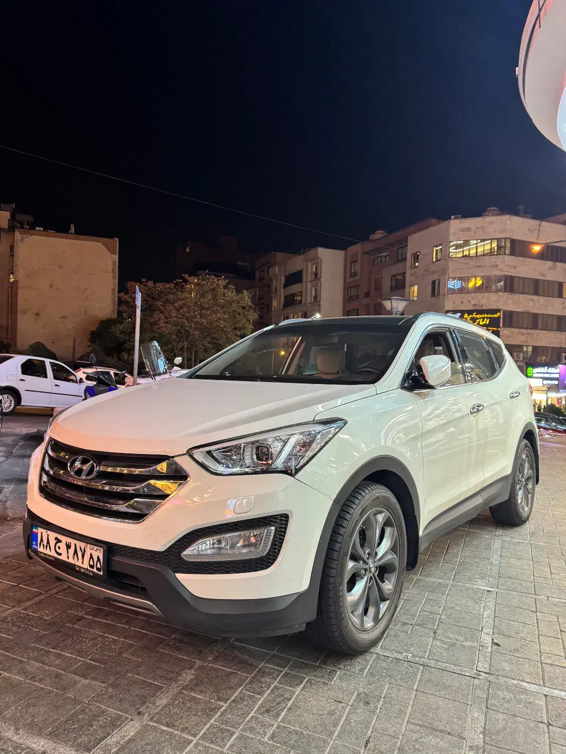 سانتافه ۲۰۱۴ سفید دو‌برگ سند خانگی بدون رنگ|خودرو سواری و وانت|تهران, سعادت‌آباد|دیوار