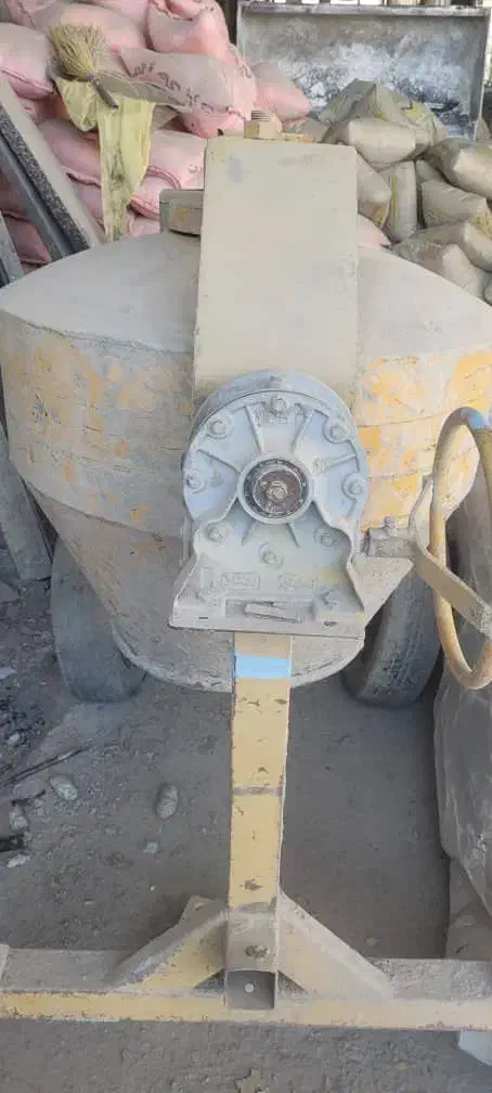 اجاره میکسر بتونیر 300 لیتری|ماشین‌آلات صنعتی|قزوین, |دیوار