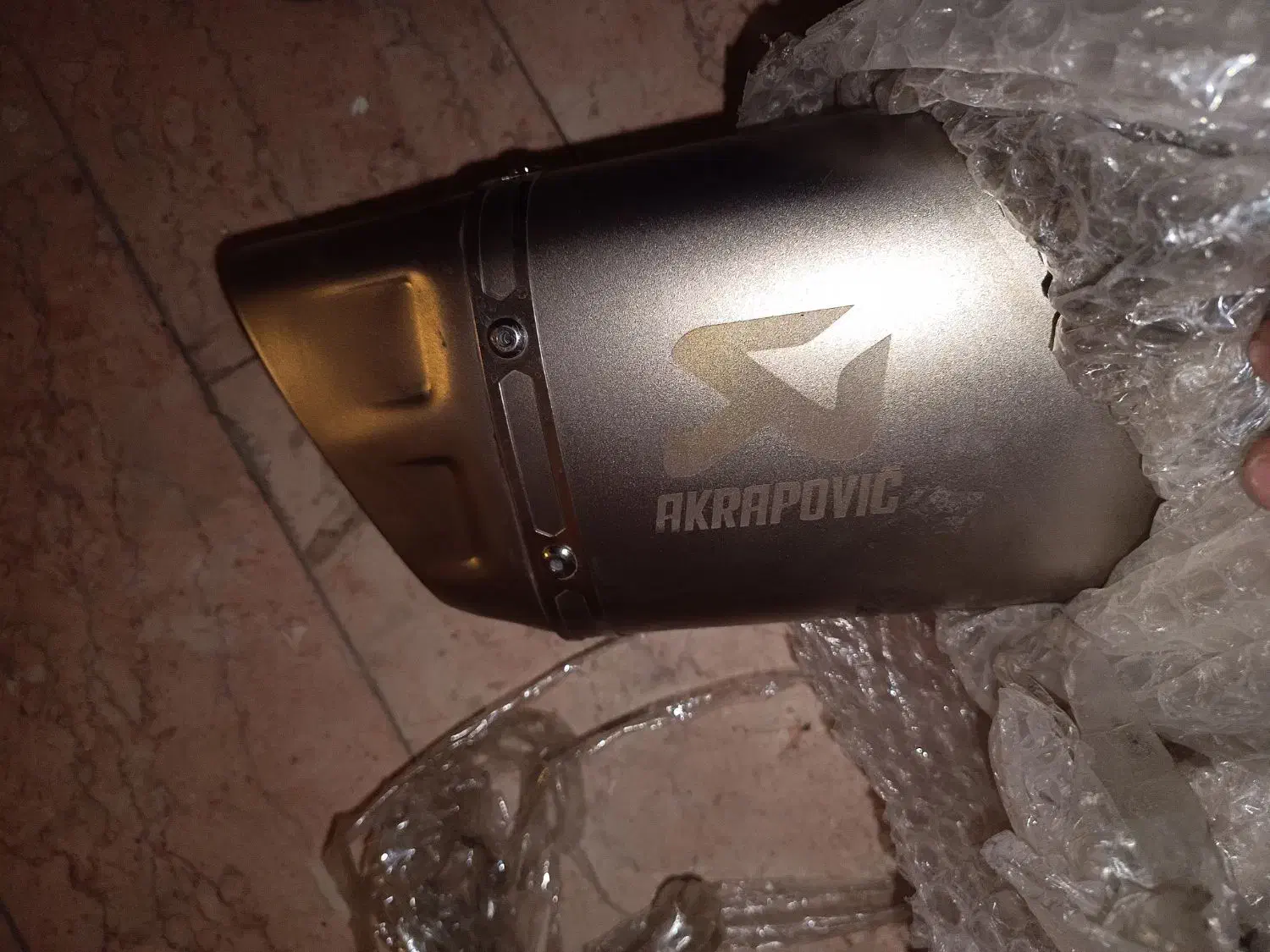 اگزوز و هدرز آکروپوویچ akrapovic|قطعات یدکی و لوازم جانبی|اصفهان, قلعه طبره|دیوار