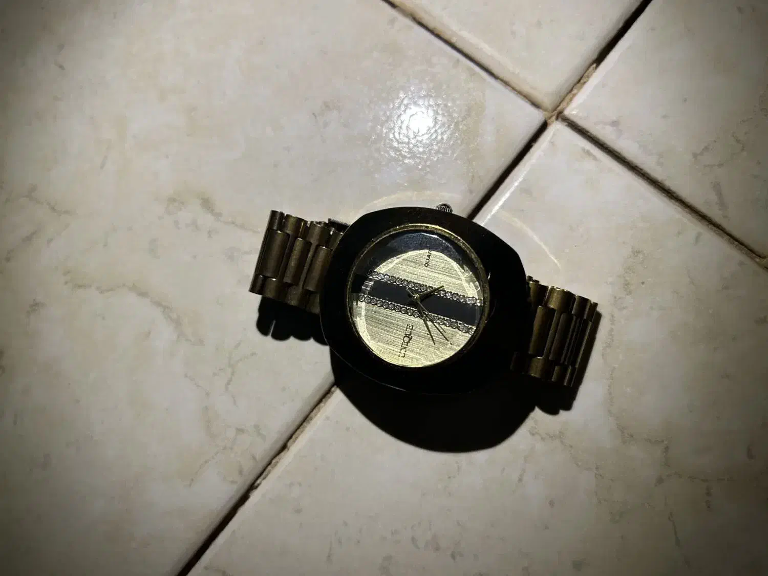 ساعت|ساعت|شیراز, پودنک|دیوار