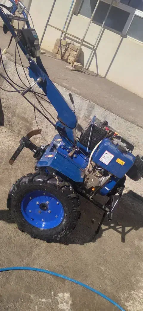 شخم با تیلر کشاورزی دوازده اسب پرقدرت|خدمات باغبانی و درختکاری|مرند, |دیوار