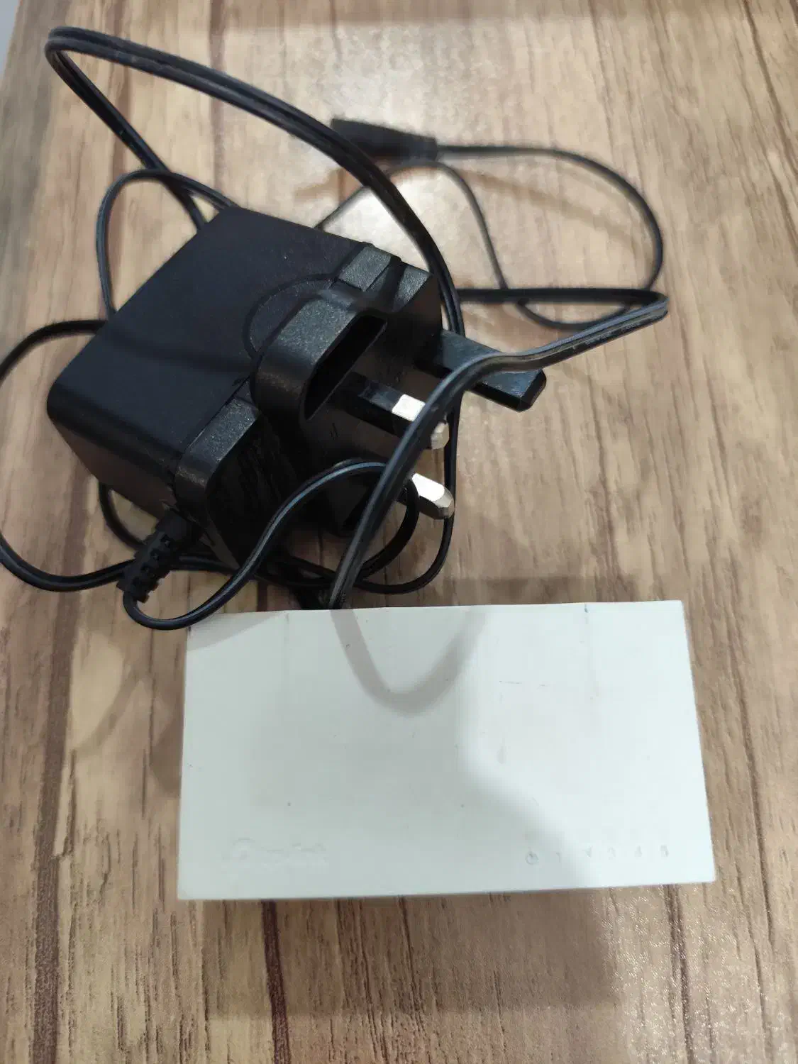 هاب سوییچ و کابل پاور و موس LAN-HDMI-VGA-TYLE C|مودم و تجهیزات شبکه|کرمانشاه, |دیوار