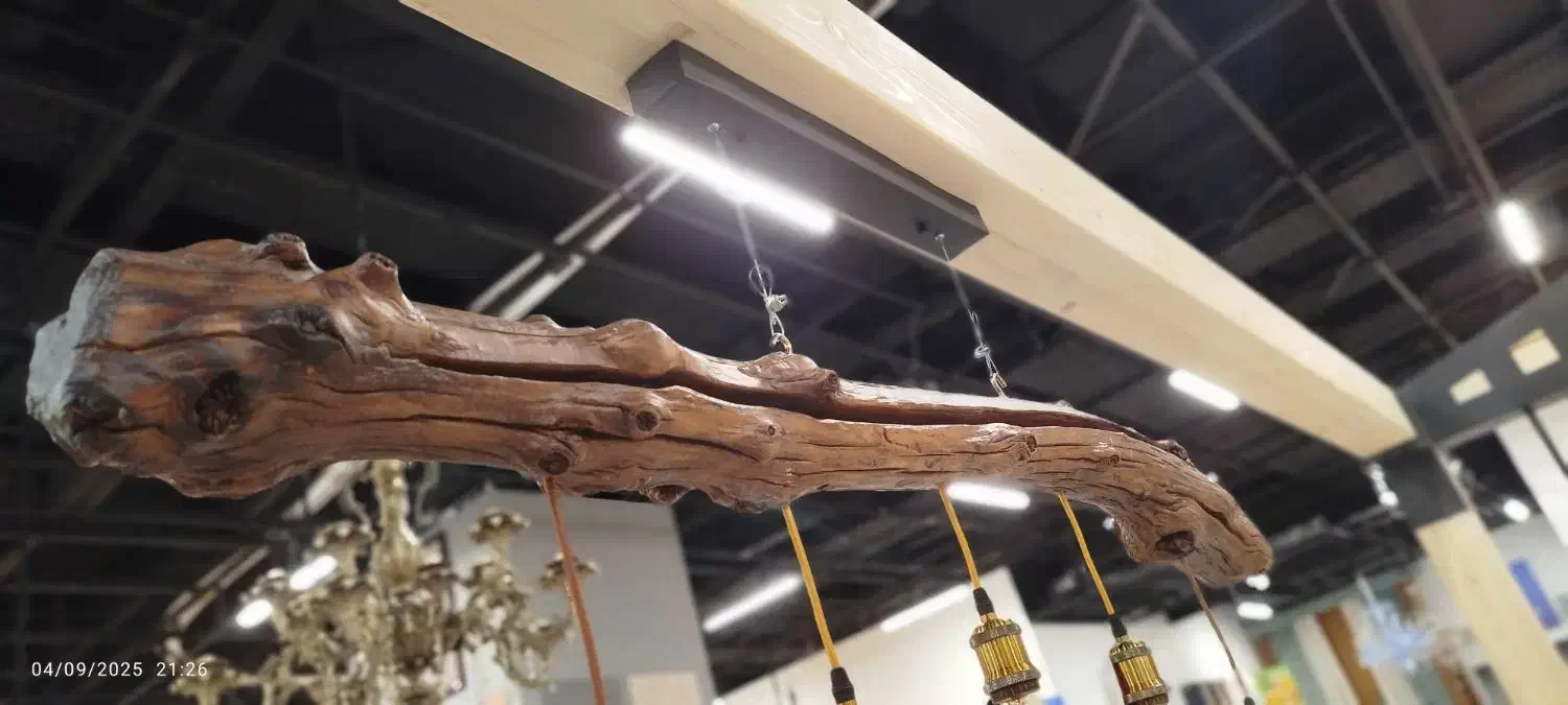 لوستر چوب طبیعی به همراه لامپ|لوستر و چراغ آویز|اهواز, کمپلو جنوبی|دیوار