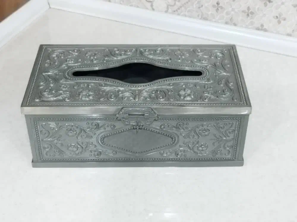 جای دستمال کاغذی پیوتر اصل ، قدیمی،سنگین و وزین|ظروف سرو و پذیرایی|اهواز, گلستان|دیوار