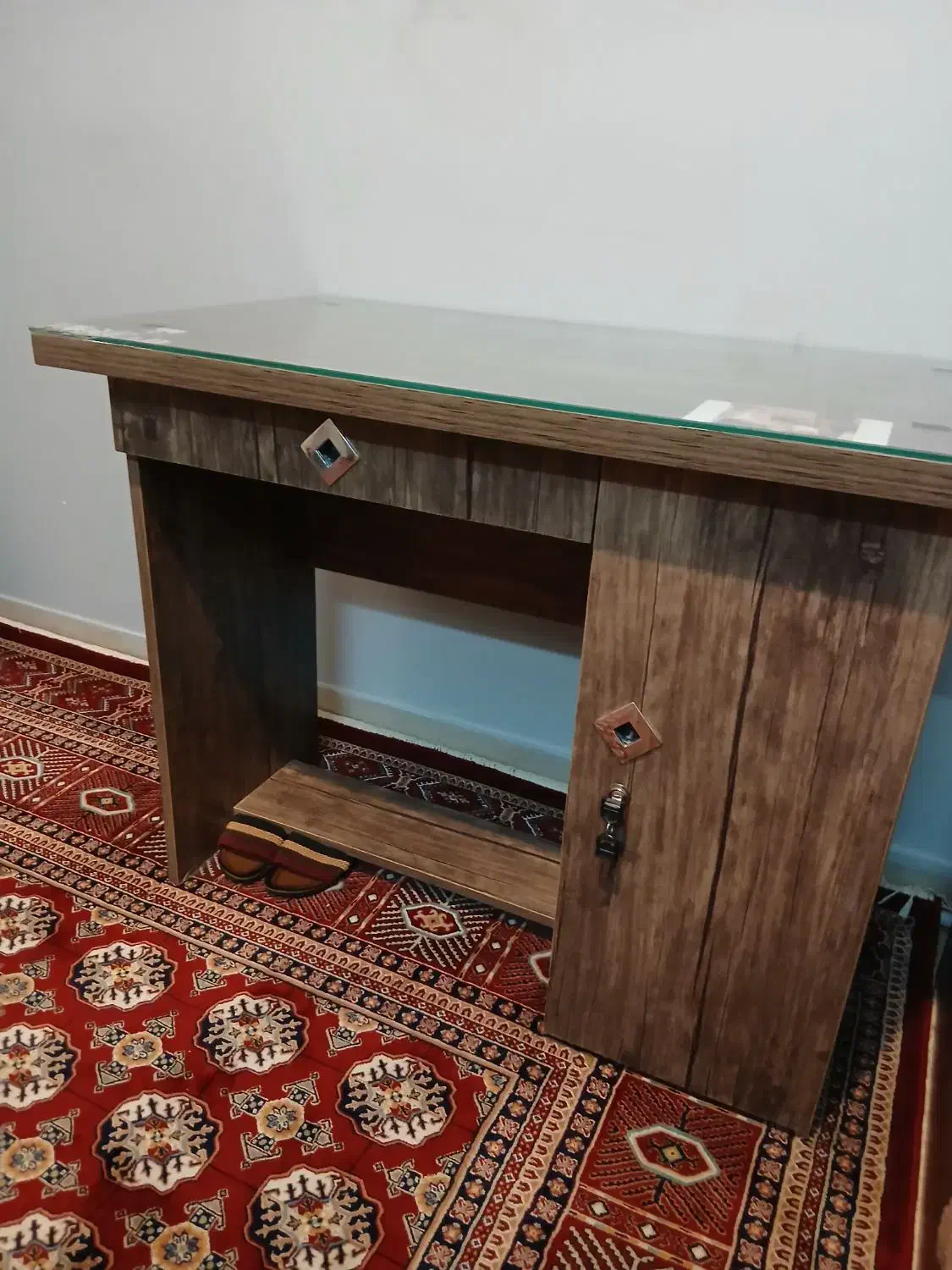 میزتحریر|میز تحریر و کامپیوتر|اراک, |دیوار