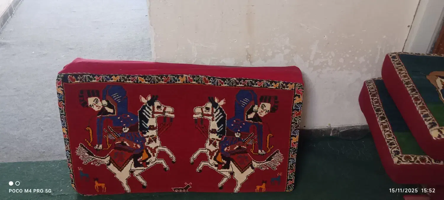 فروش قالی محلی و پشتی محلی|فرش|مرودشت, رودبال|دیوار