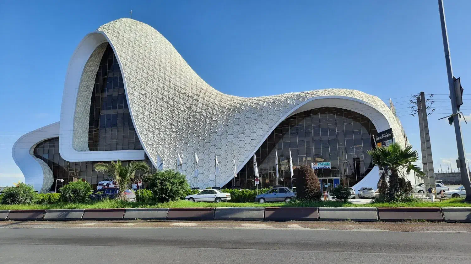 فروش 10هزارمتر زمین روبه روی مجتمع سیمرغ محمودآباد|فروش زمین و ملک کلنگی|ایزدشهر, |دیوار