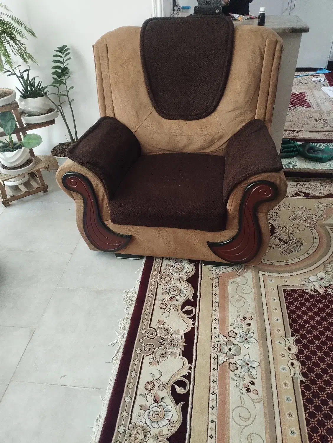 مبلمان|مبلمان خانگی و میز عسلی|طبس, |دیوار