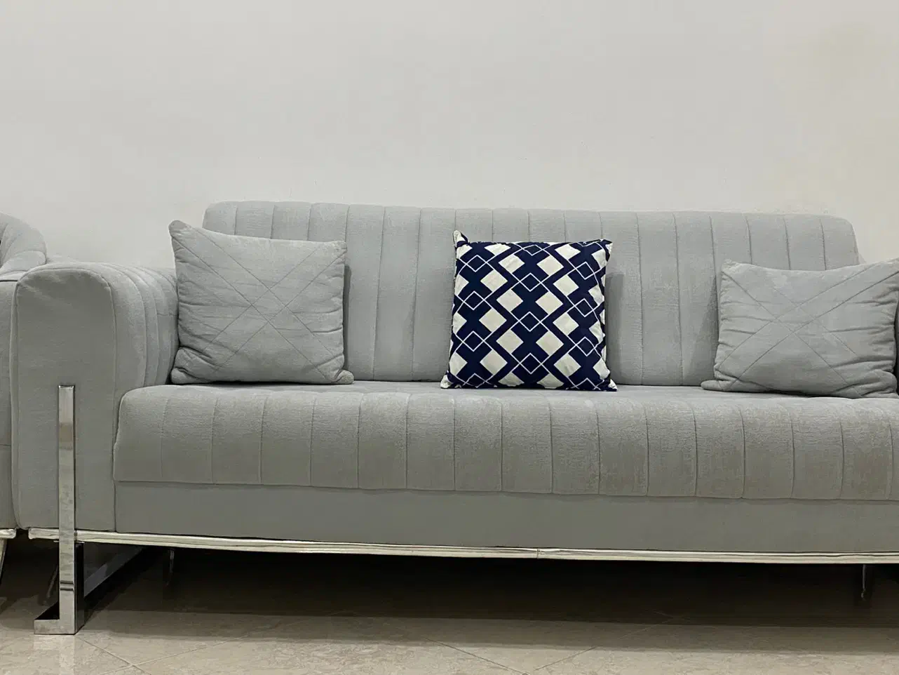 سرویس مبل صدف ۸ نفره همراه میزتلویزیون و جلو مبلی|مبلمان خانگی و میز عسلی|بوکان, |دیوار