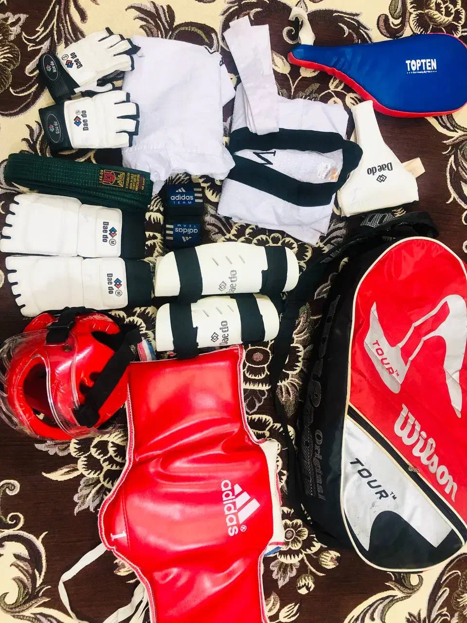 لوازم تکواندو|تجهیزات ورزشی|رودسر, |دیوار