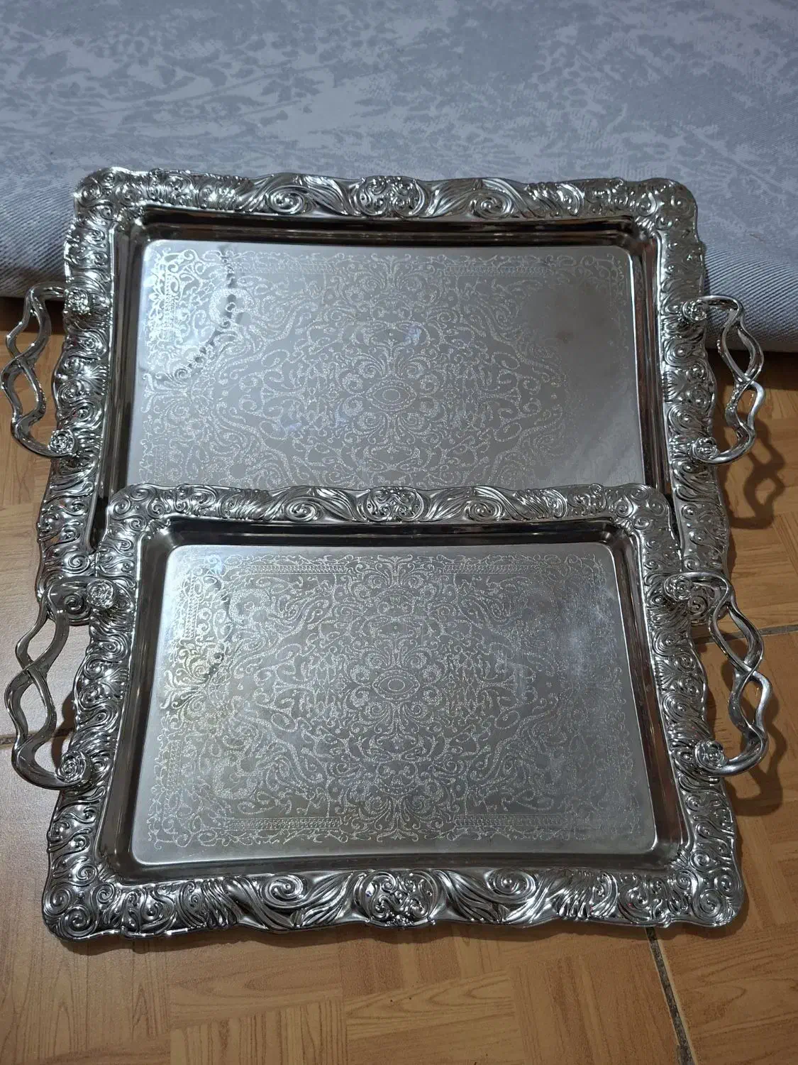 سینی چایخوری|ظروف سرو و پذیرایی|قلعه نو, |دیوار