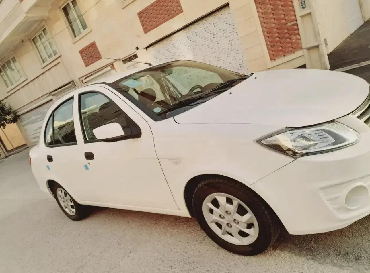 ساینا 1401فروش فوری|خودرو سواری و وانت|ساوه, |دیوار