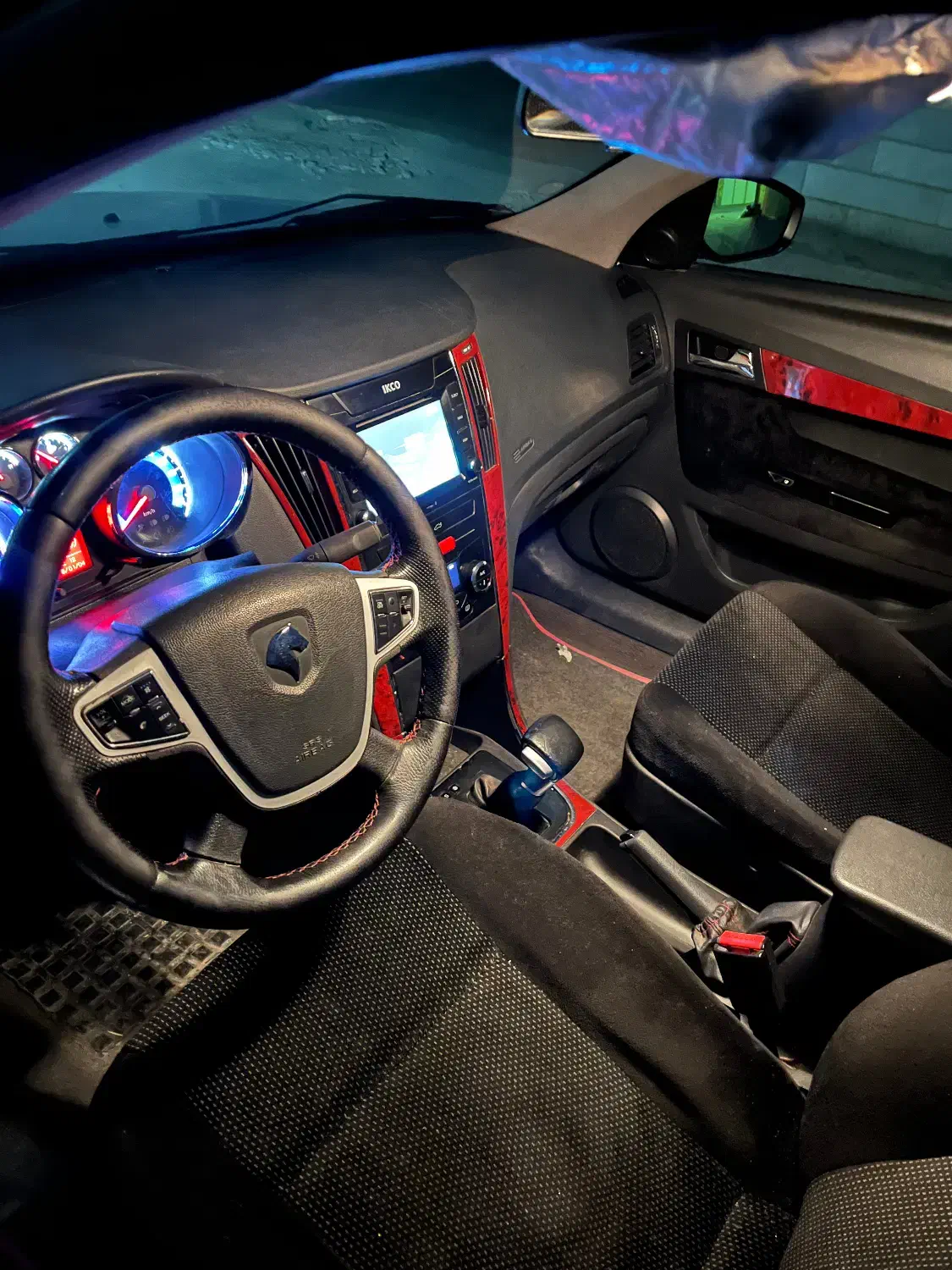 دنا پلاس اتومات|خودرو سواری و وانت|میبد, |دیوار