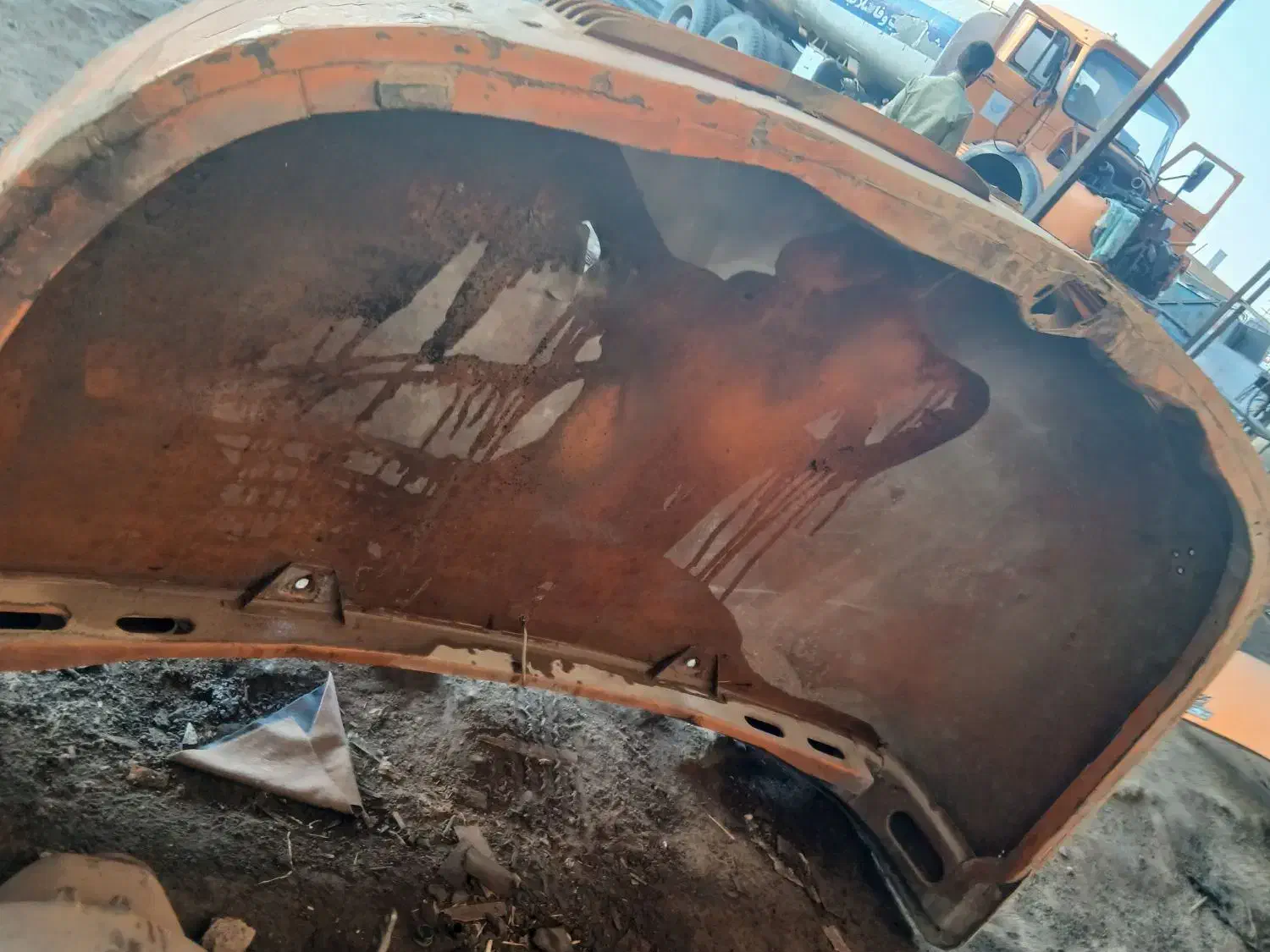 کاپوت بنز ده تن|قطعات یدکی و لوازم جانبی|قرچک, میرزائی شمالی|دیوار