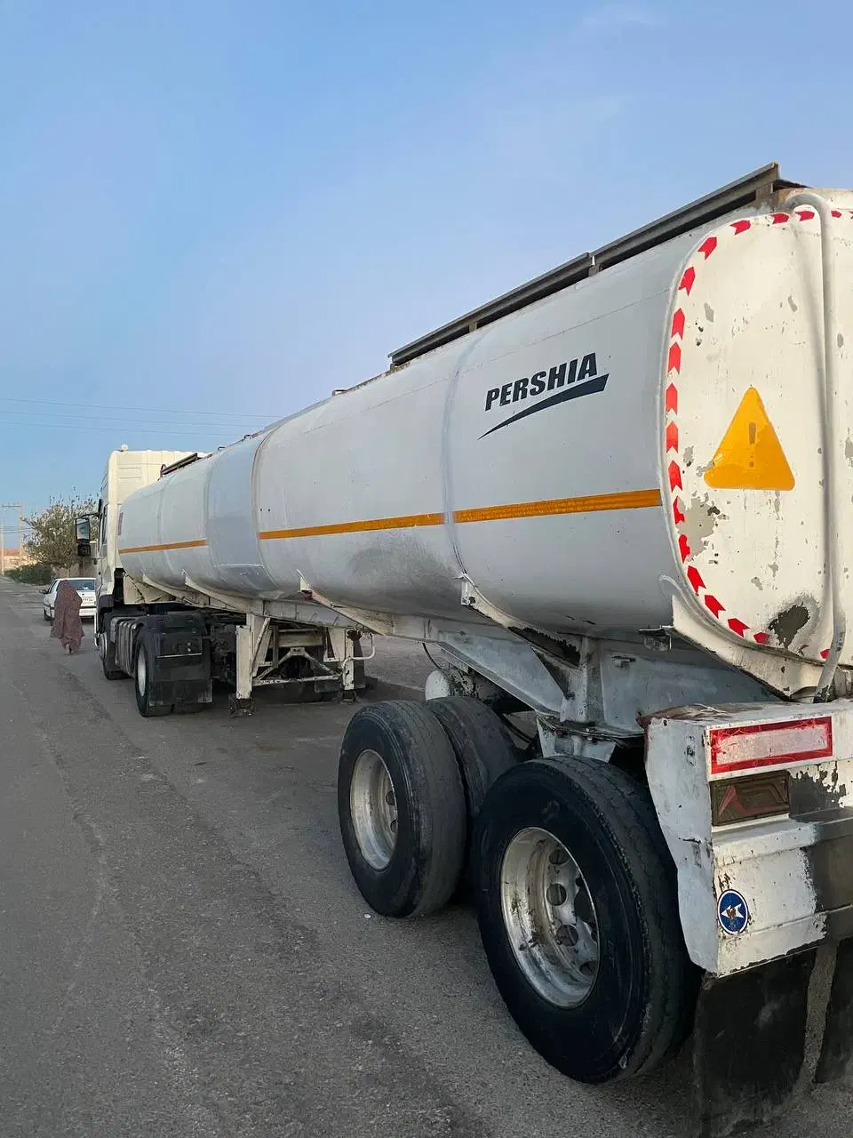 تانکر دو محور شرکت نفتی کالا برس|خودرو سنگین|مشهد, شهرک ابوذر|دیوار