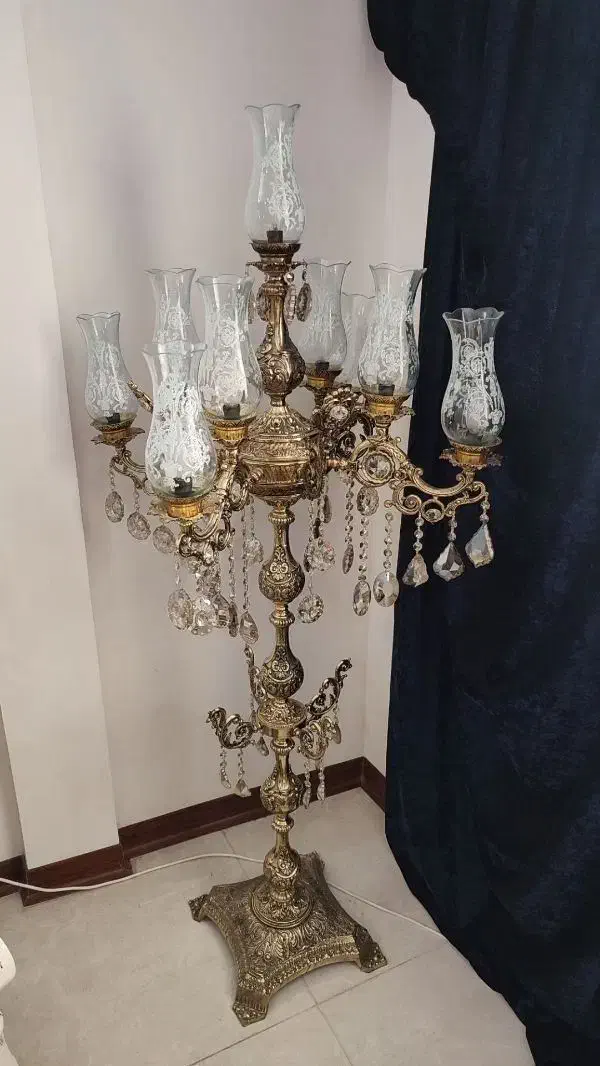 آباژور. 9 شاخه طلایی|چراغ خواب و آباژور|مشهد, دوست آباد|دیوار