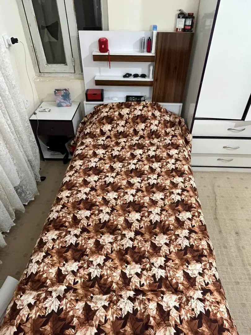 تخت خواب تک نفره وتخت خوتب نوجوان وکمد|تخت و سرویس خواب|سبزوار, پاسداران|دیوار