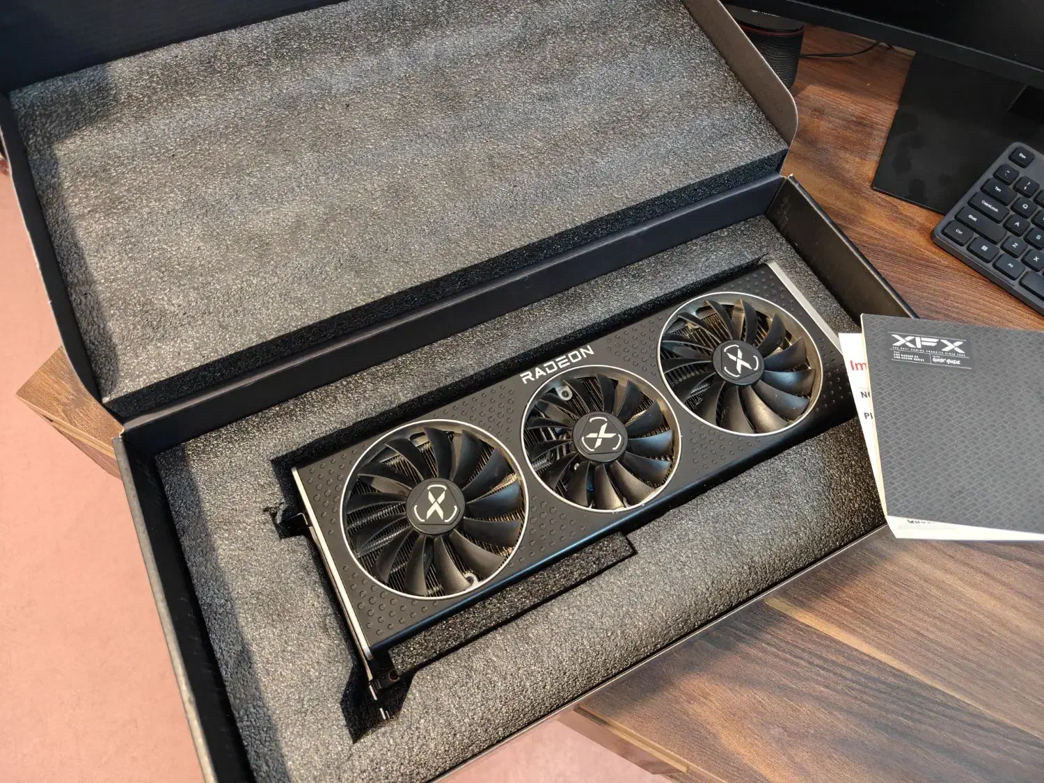 فروش کارت گرافیک RX6800 XT مدل XFX Merc|قطعات و لوازم جانبی رایانه|تهران, فردوس|دیوار