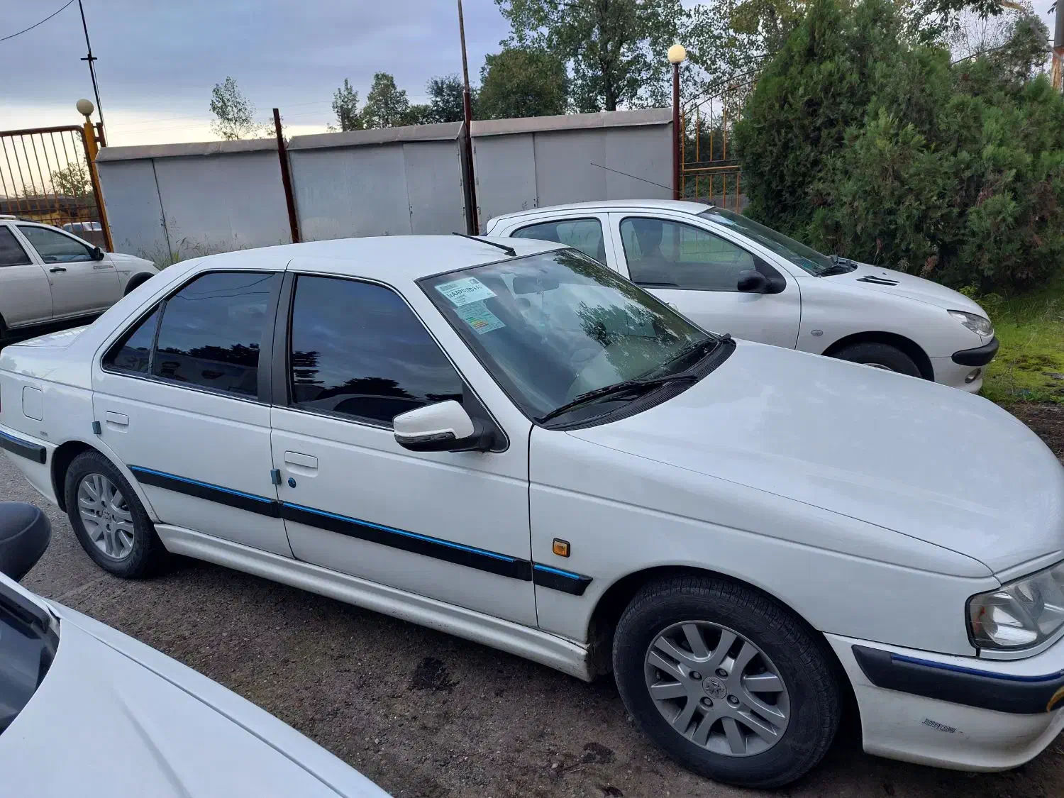 فروشی|خودرو سواری و وانت|رشت, حافظ آباد|دیوار