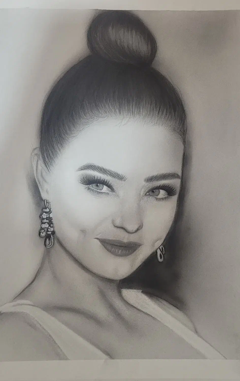 طراحی سیاه قلم سبک هایپررئال|تابلو، نقاشی، عکس|شیراز, باغ تخت|دیوار