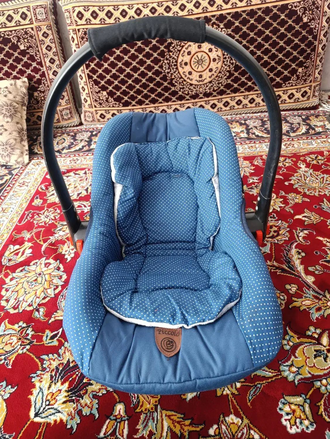 کریر|کالسکه و لوازم جانبی|سبزوار, قلعه‌نو دهزار|دیوار