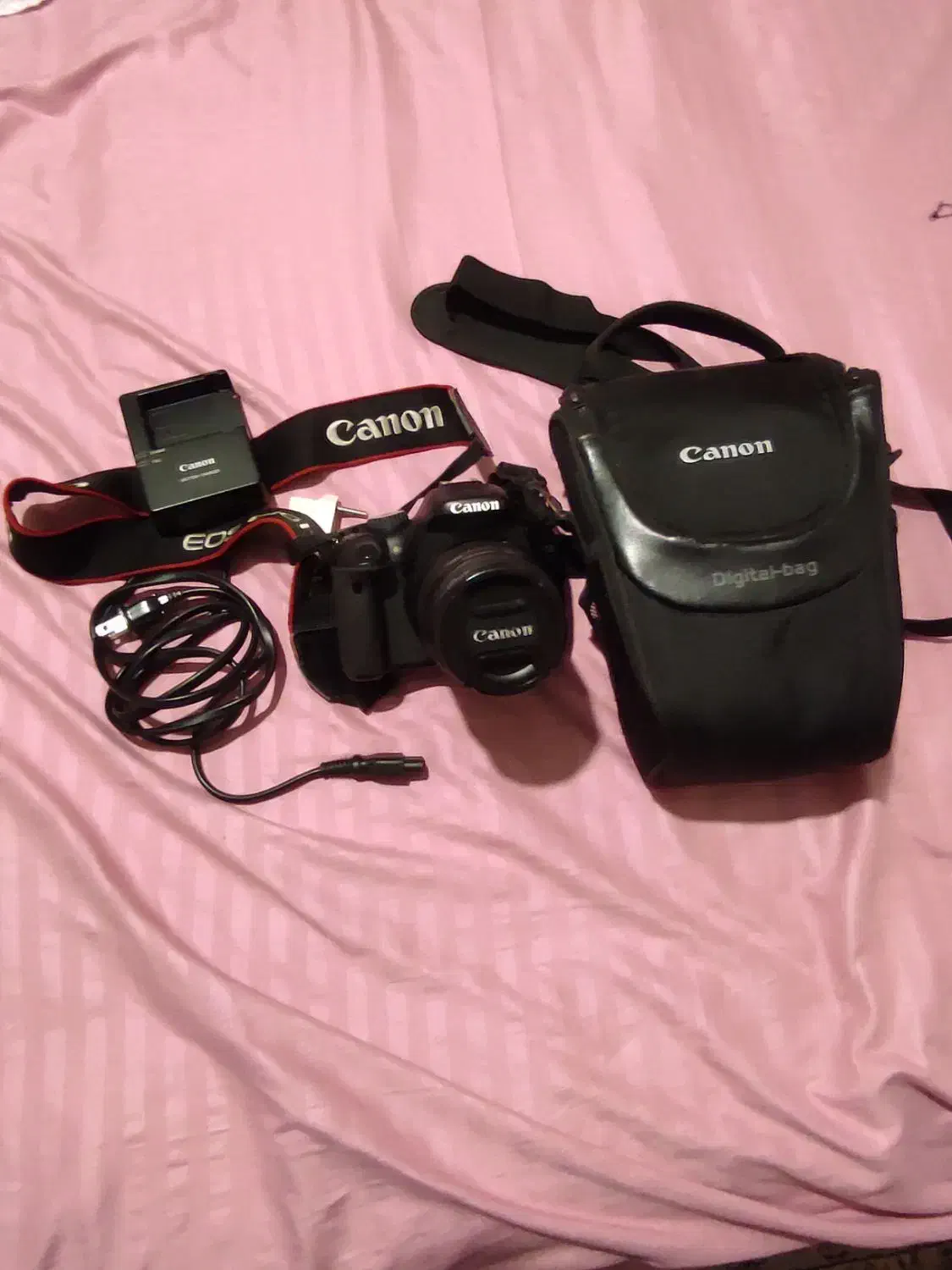 فروش دوربین عکاسی حرفه ایی کانن eos 550 d|دوربین عکاسی و فیلمبرداری|تهران, اقدسیه|دیوار