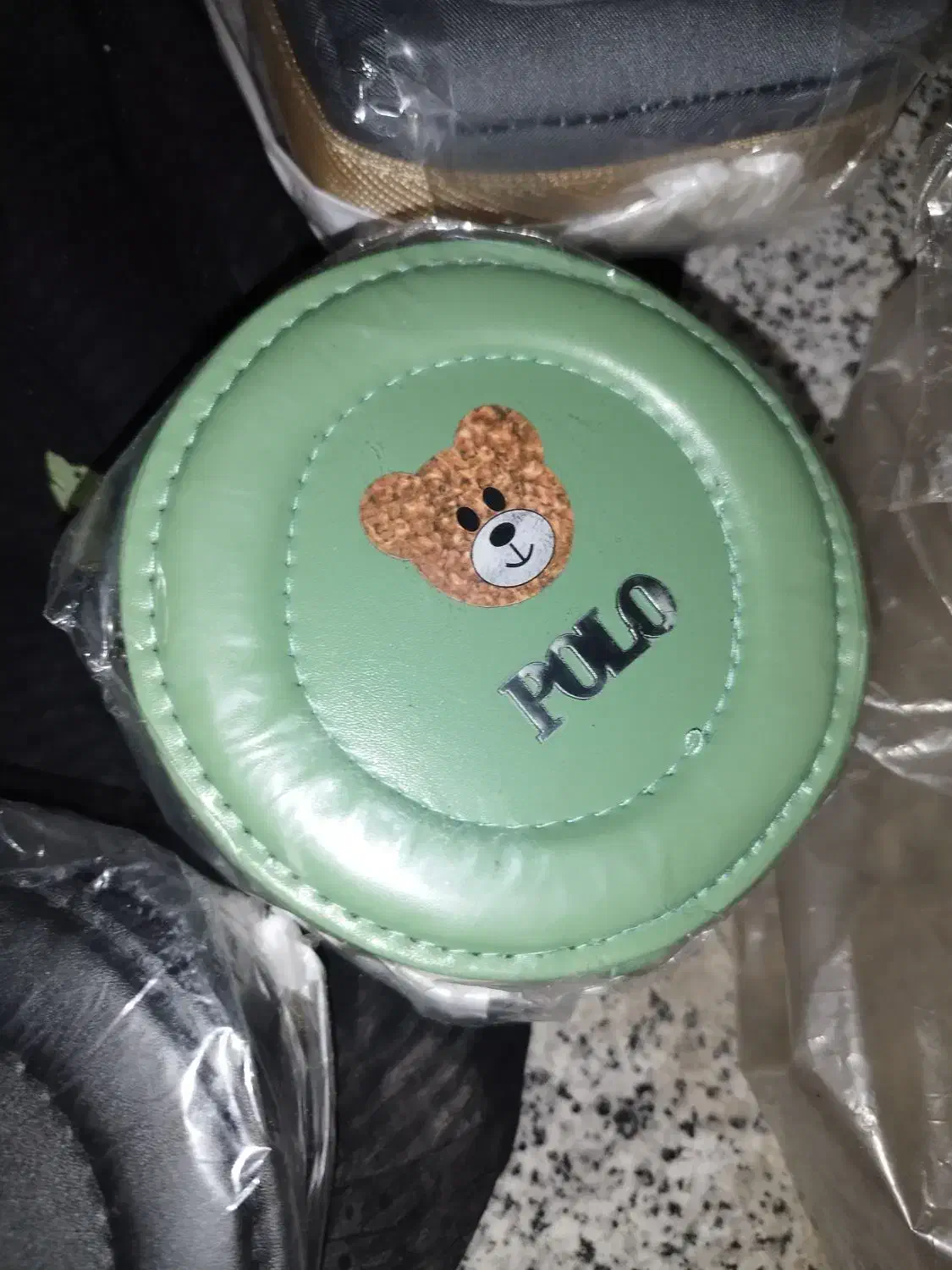 کیف|کیف، کفش، کمربند|کرمان, |دیوار