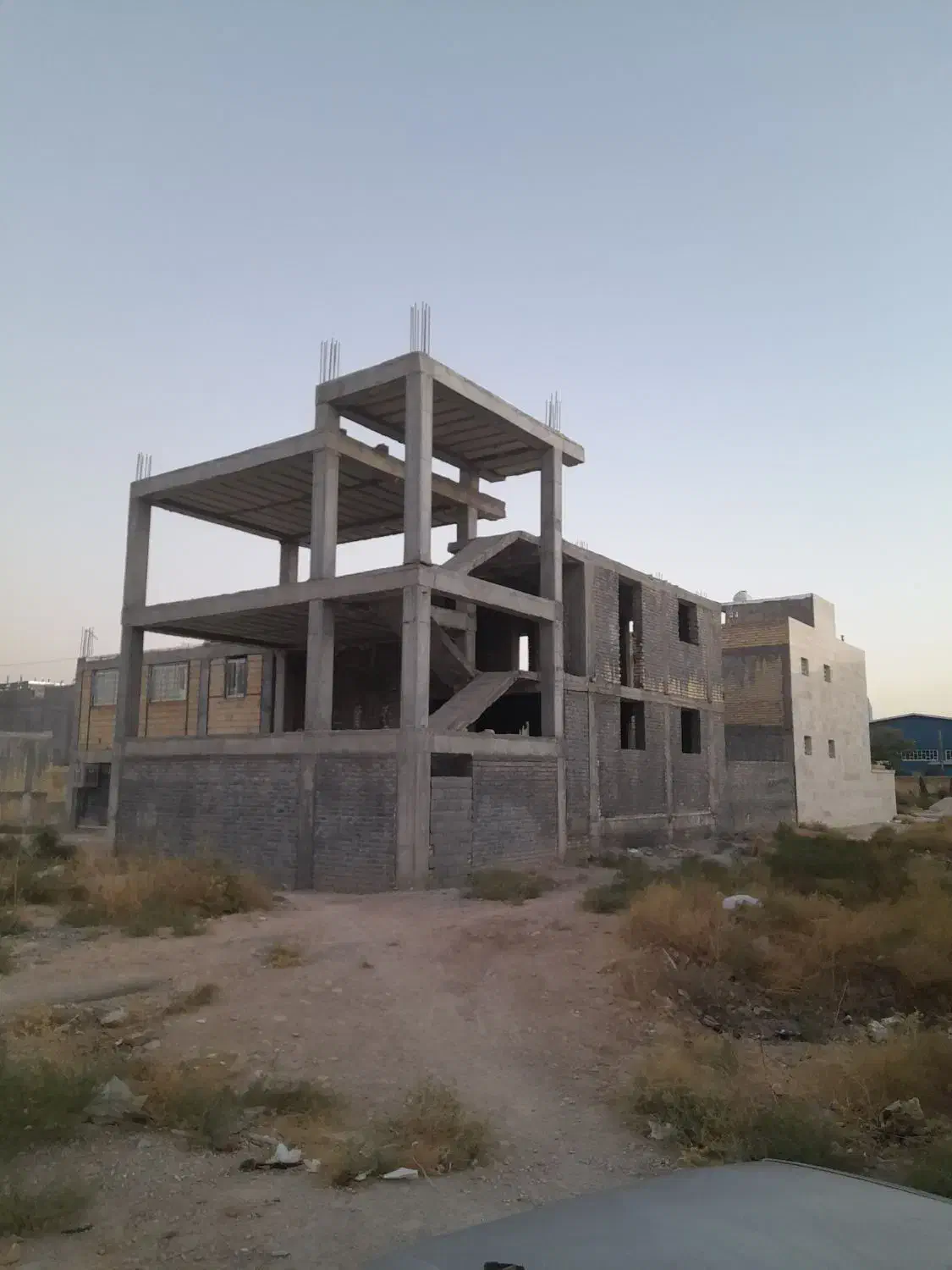 اسکلت دوطبقه|فروش خانه و ویلا|شیراز, شهرک صادقیه|دیوار