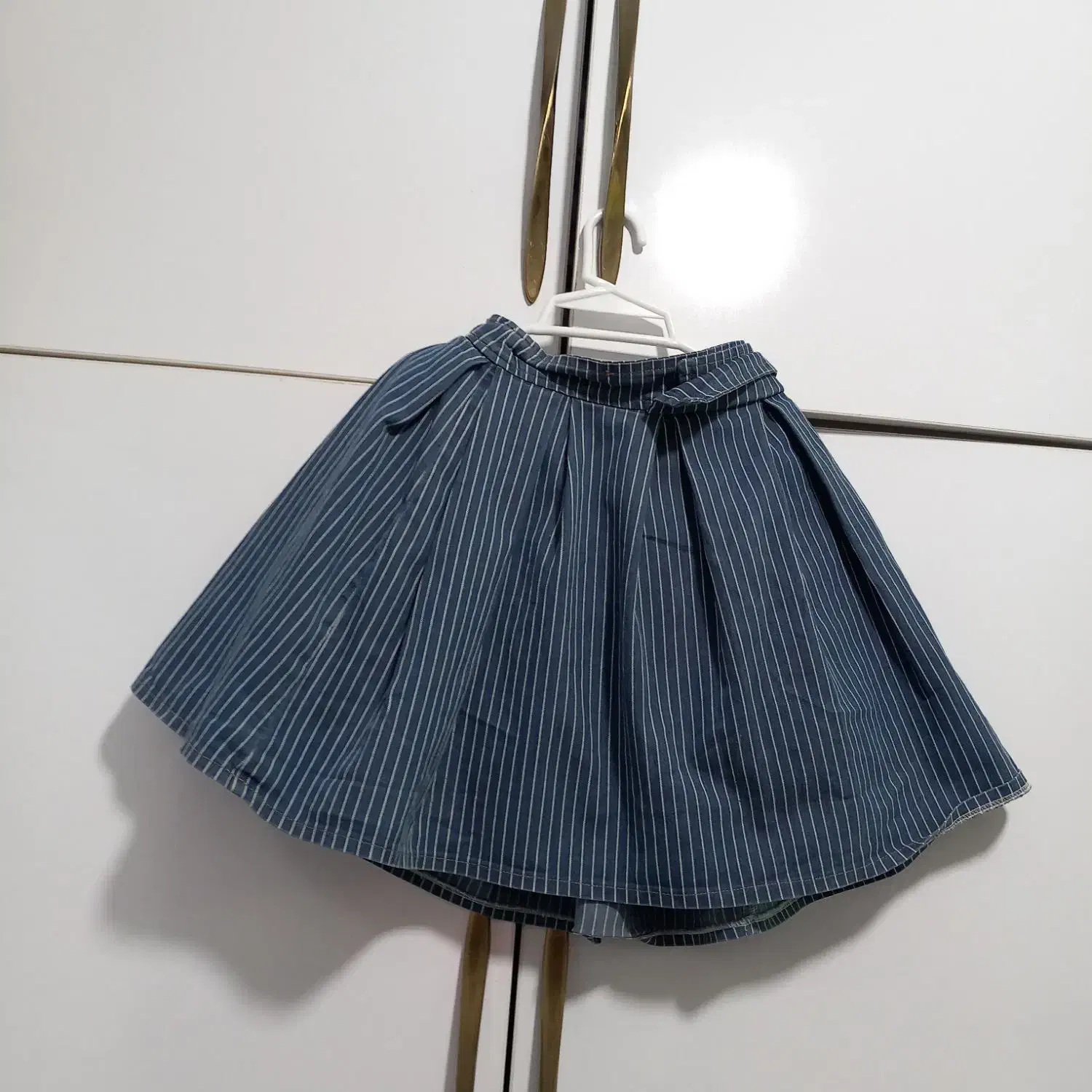 تعدادی لباس دخترونه مناسب ۶سال|کفش و لباس بچه|قزوین, |دیوار