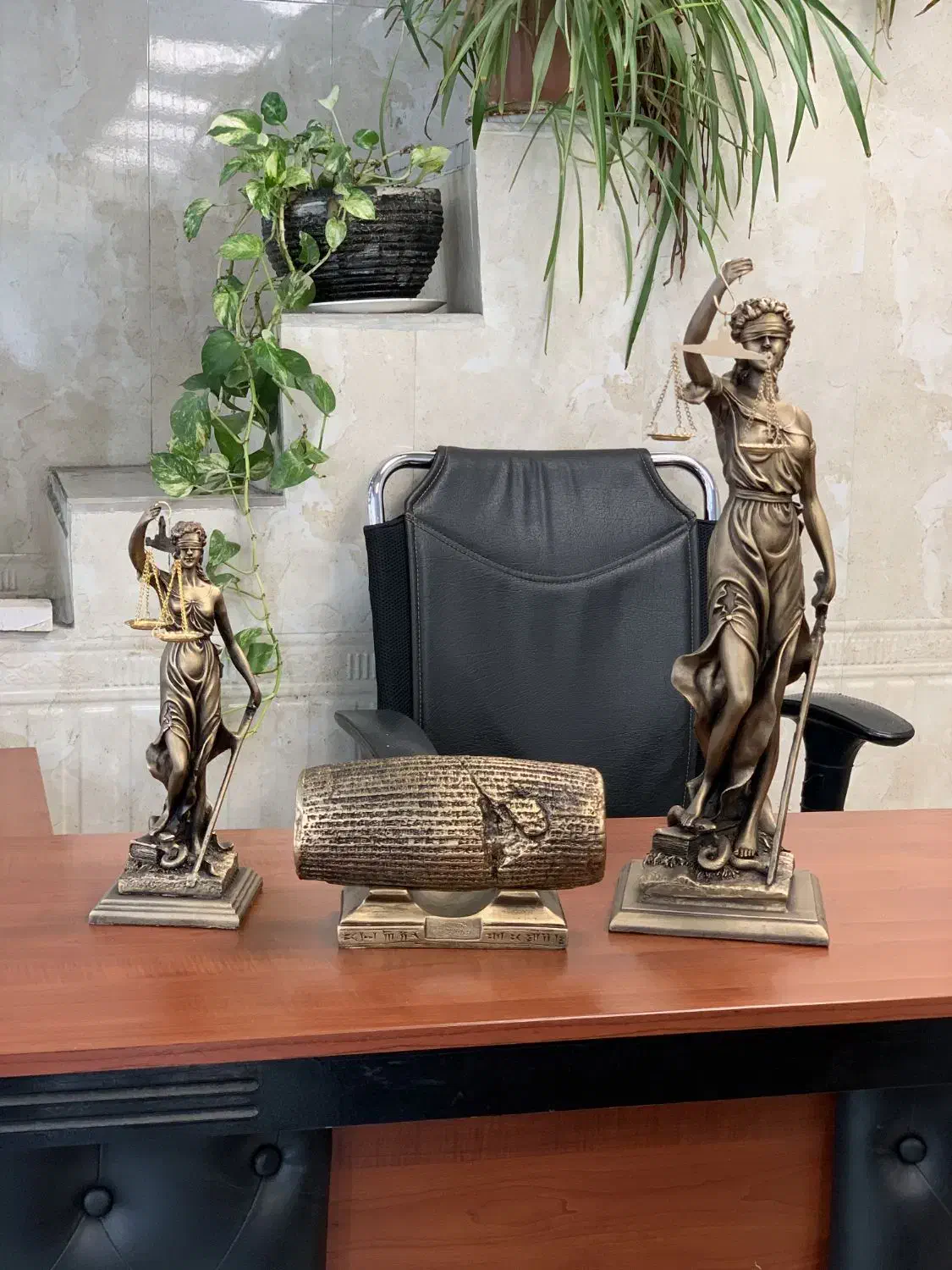 تندیس منشور آزادی حقوق بشر کوروش دکوری عدالت|مجسمه، تندیس، ماکت|تهران, هرندی|دیوار