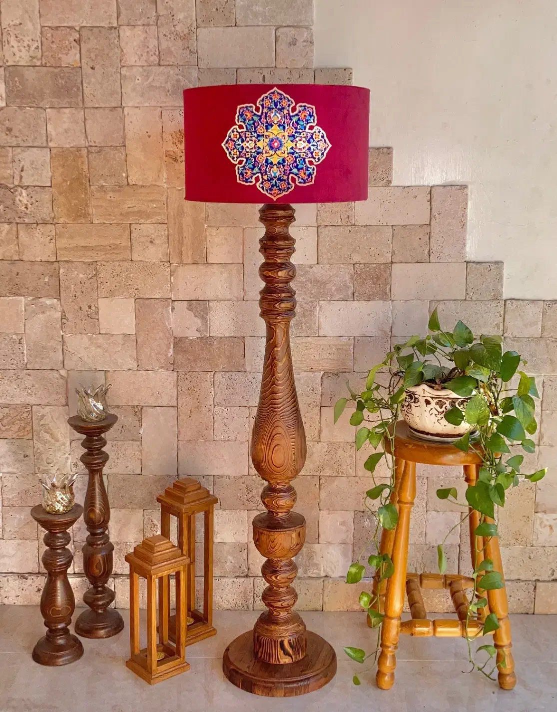 آباژور|چراغ خواب و آباژور|خرم‌آباد (تنکابن), |دیوار