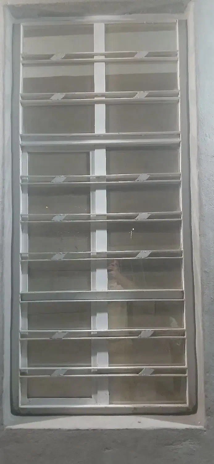 فروش پنجره درحد نو باشیشه|مصالح و تجهیزات ساختمان|جره و بالاده, |دیوار