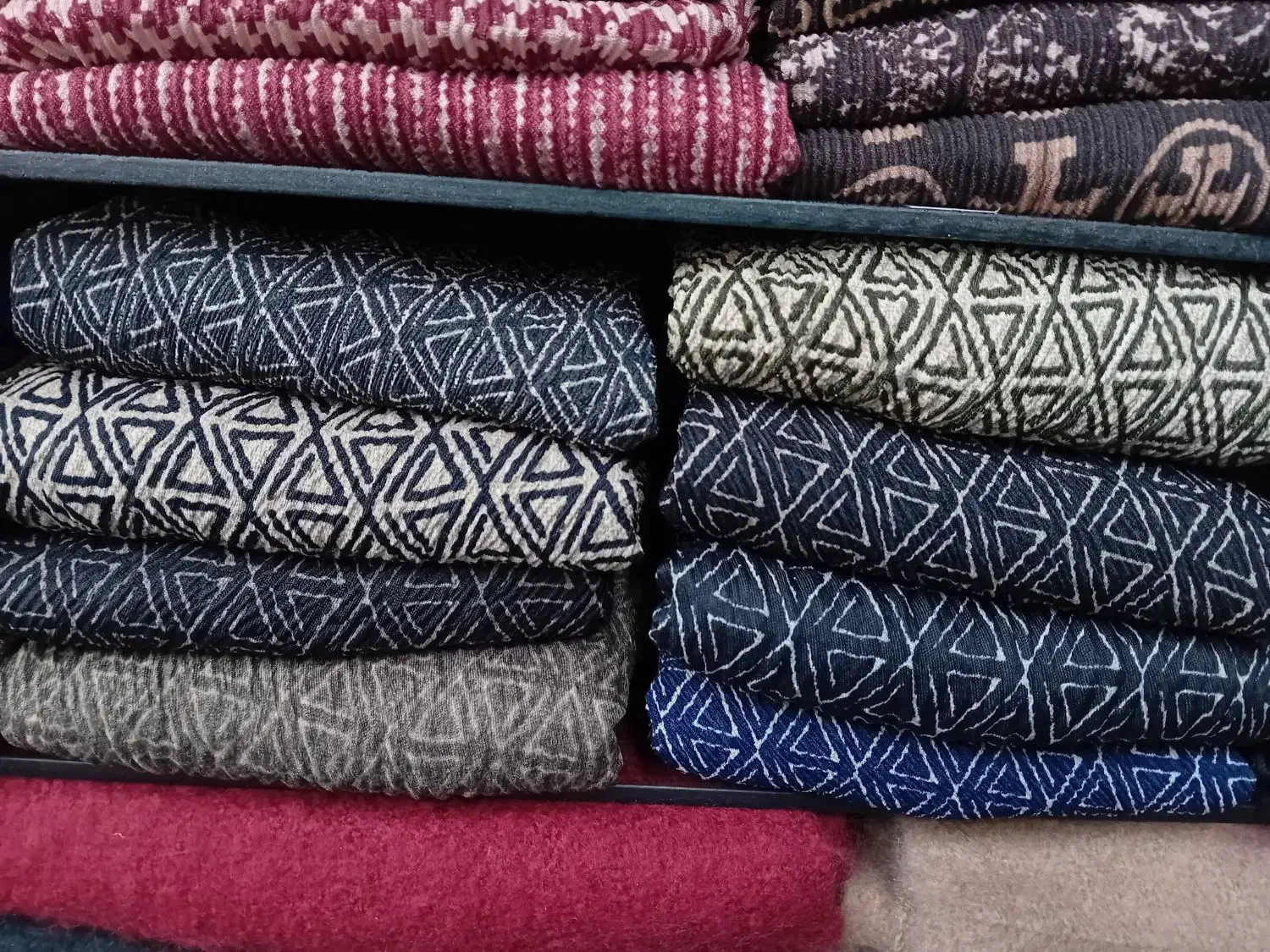 انواع شال و روسری|لباس|تهران, شمسآباد|دیوار