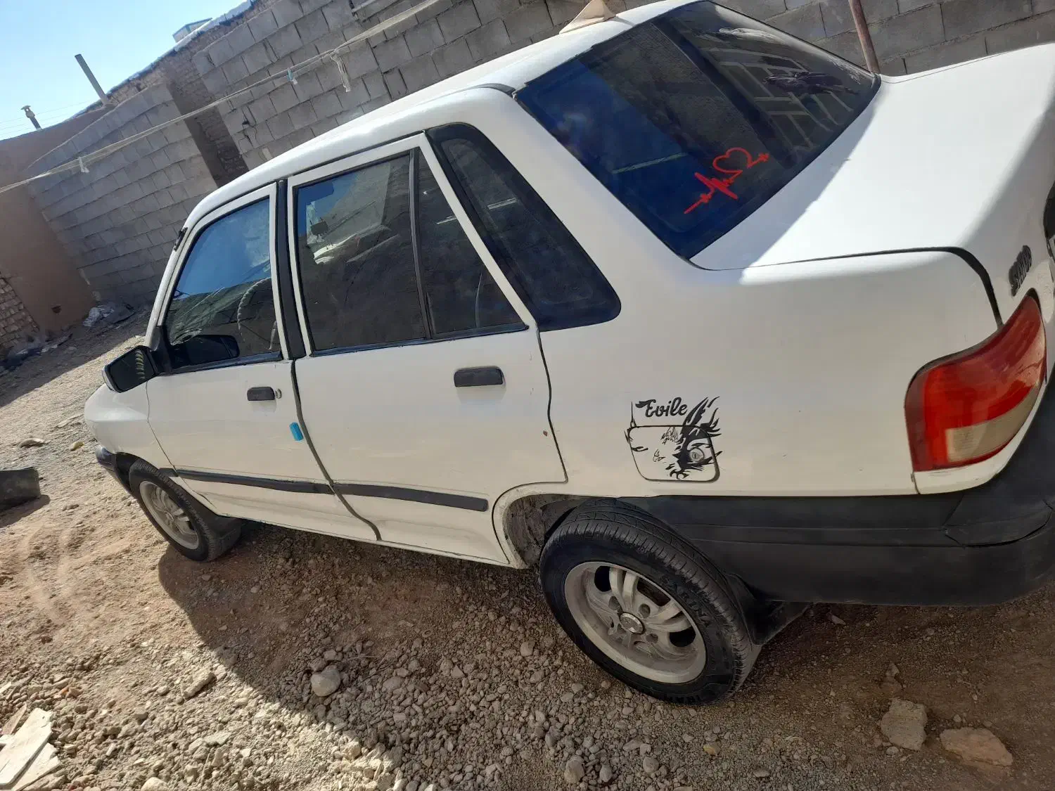 پرایدمدل۸۲|خودرو سواری و وانت|آباده, |دیوار