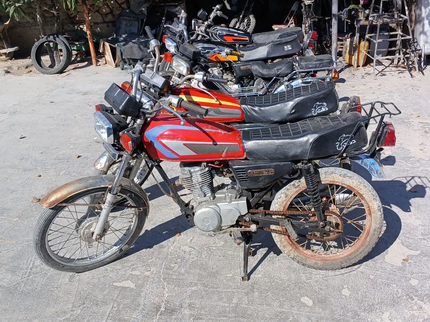 مزاید|موتورسیکلت|کازرون, |دیوار