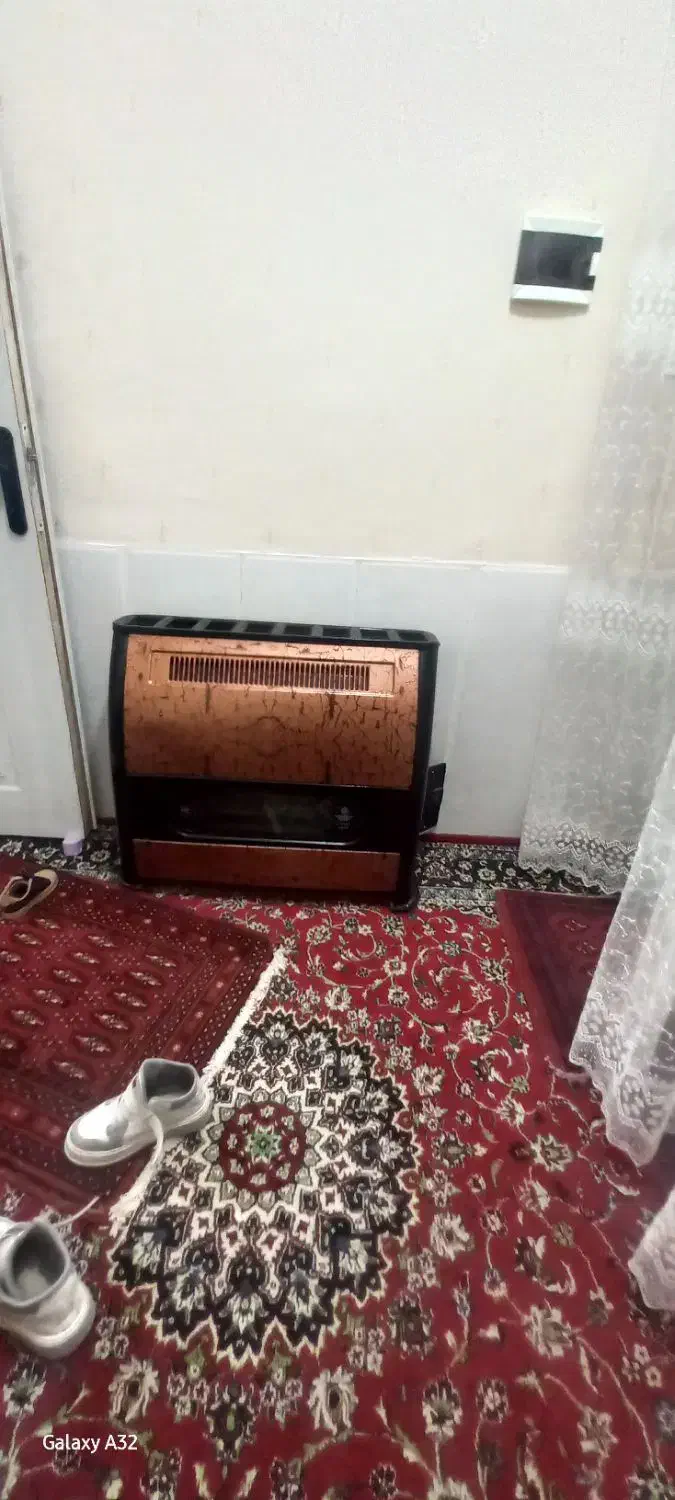 بخاری سالم و کم کار درحدنو|بخاری، هیتر، شومینه|تربت‌حیدریه, داروپخش|دیوار
