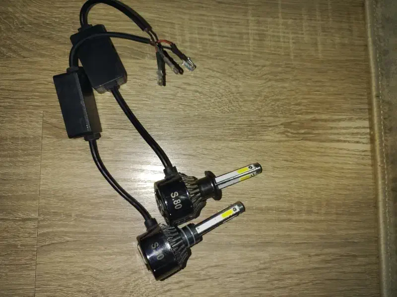 فروش لامپ هدلایت|قطعات یدکی و لوازم جانبی|آمل, |دیوار