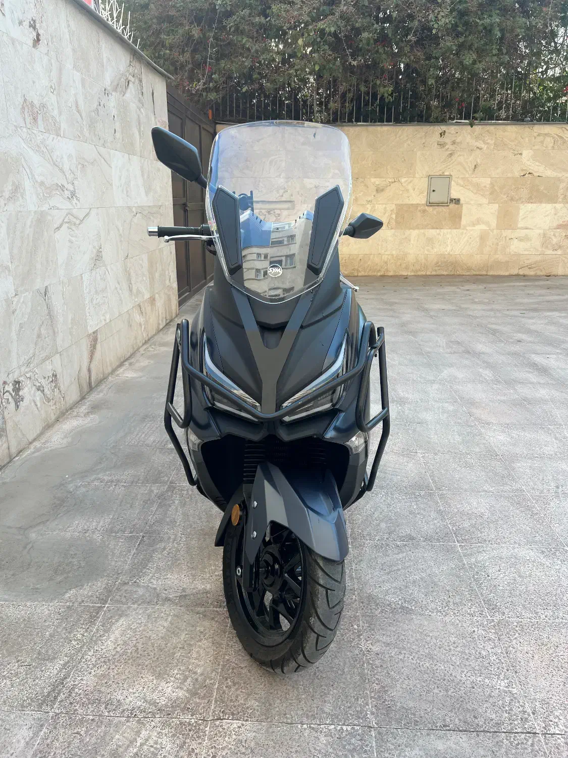 جویمکس|موتورسیکلت|شیراز, وحدت|دیوار