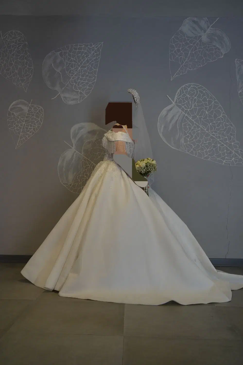 لباس عروس در حد نو بسیار شیک و زیبا|لباس|گرمسار, |دیوار